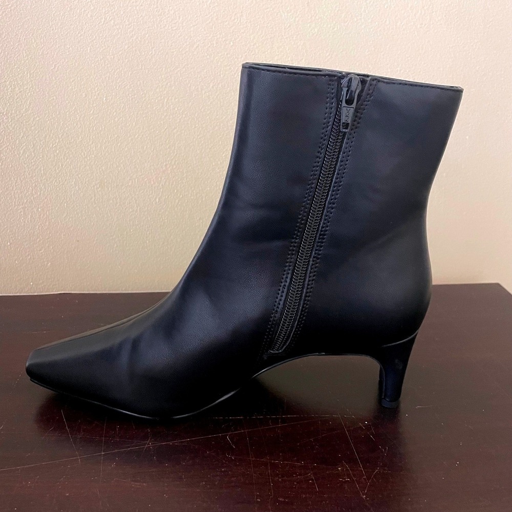 Banana Republic Womens Black Square Toe Kitten Heel Ankle Boots 788910 Size 7.5‎ - Picture 5 of 8